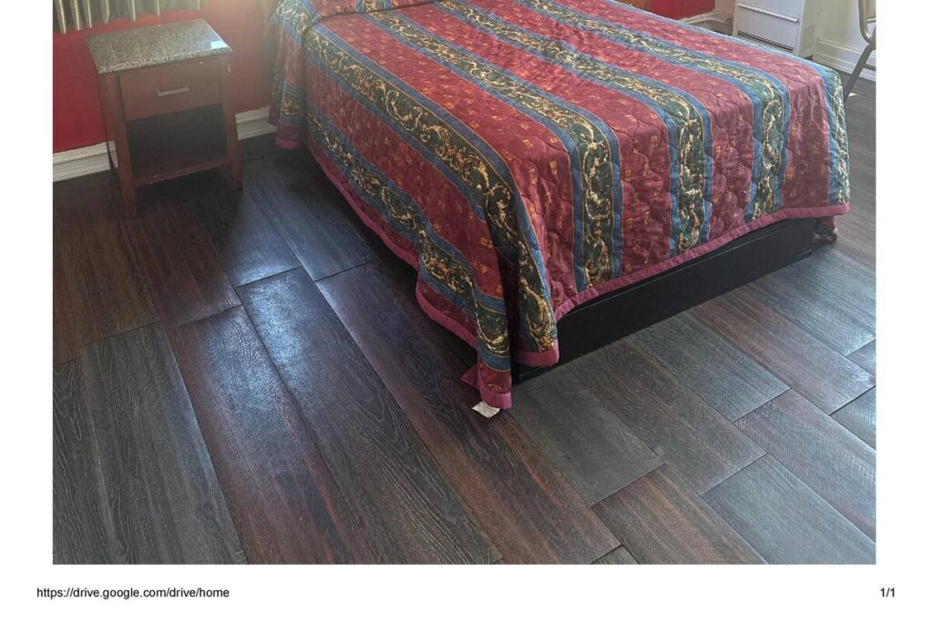 Roxy Hotel - Image 1