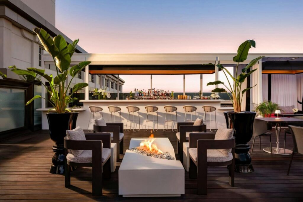 SLS Hotel, a Luxury Collection Hotel, Beverly Hills - Image 1
