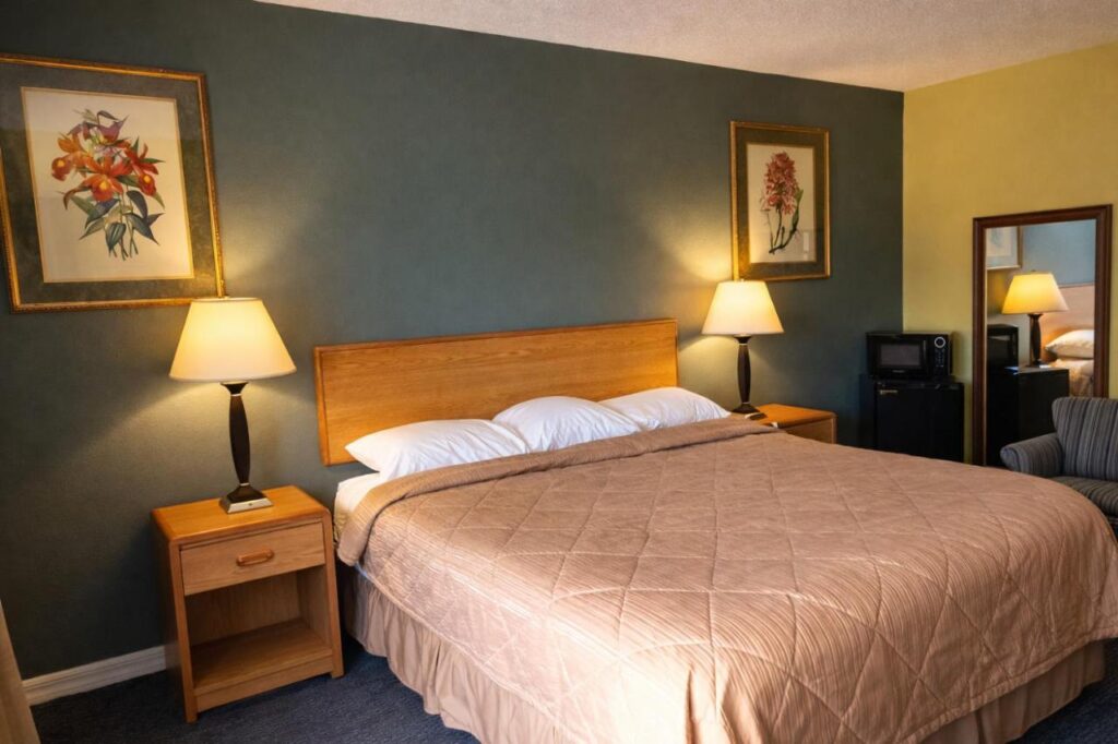 Americas Best Inn - Savannah I-95 - Image 3