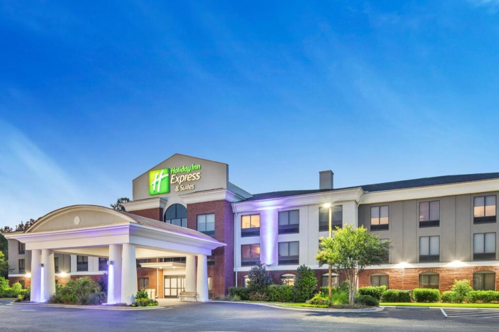 Holiday Inn Express & Suites - Hardeeville-Hilton Head by IHG - Image 1