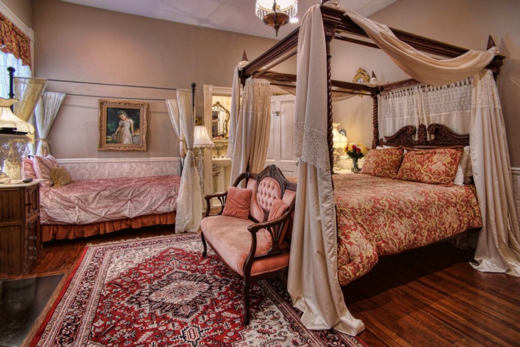 McMillan Inn - Image 5