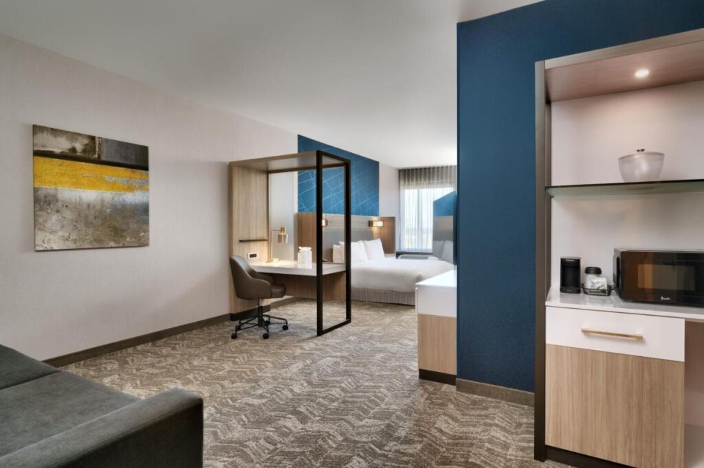 SpringHill Suites by Marriott Phoenix Scottsdale - Image 2