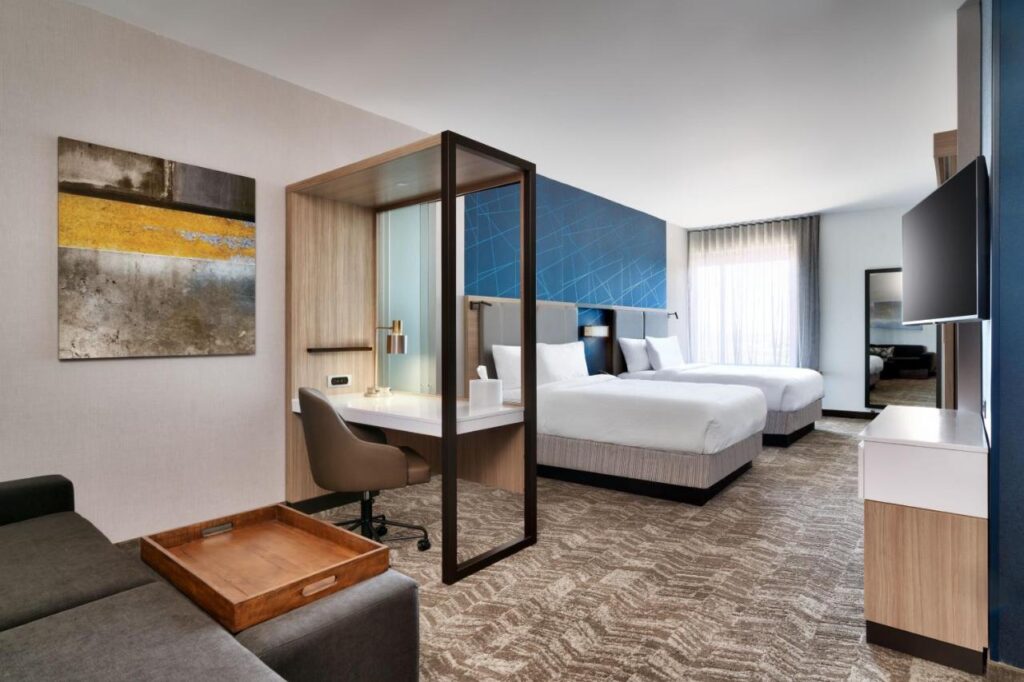 SpringHill Suites by Marriott Phoenix Scottsdale - Image 4
