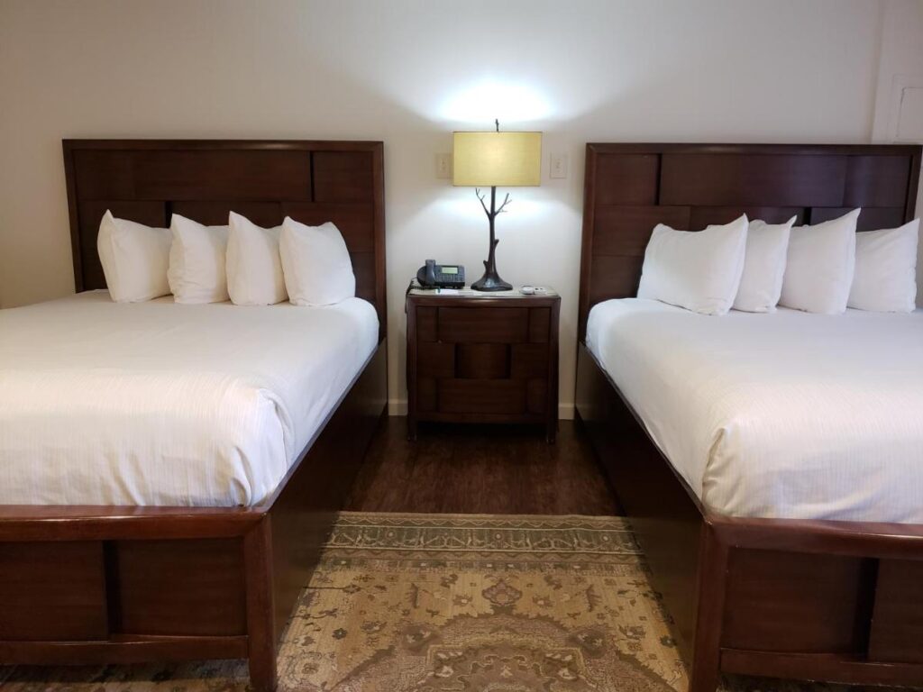 Iron Horse Inn - Image 5