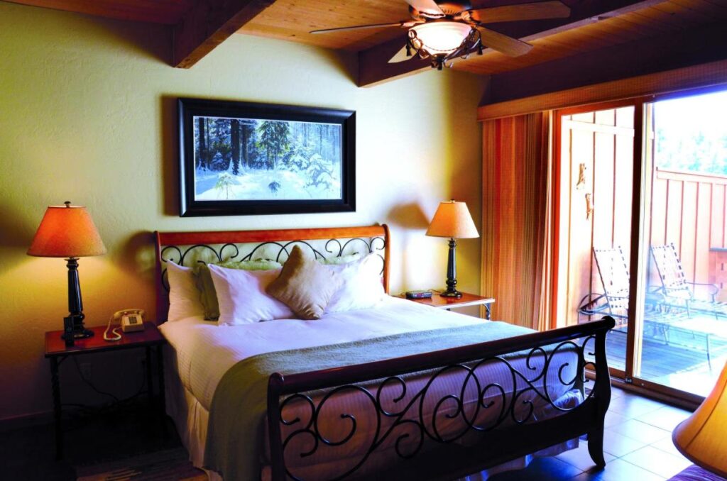 Junipine Resort - Image 2