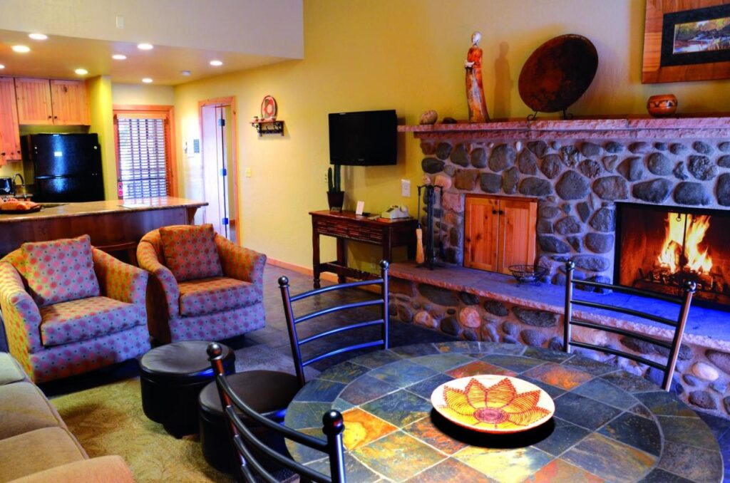 Junipine Resort - Image 3