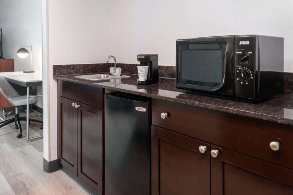 Courtyard by Marriott Sarasota at University Town Center - Image 6