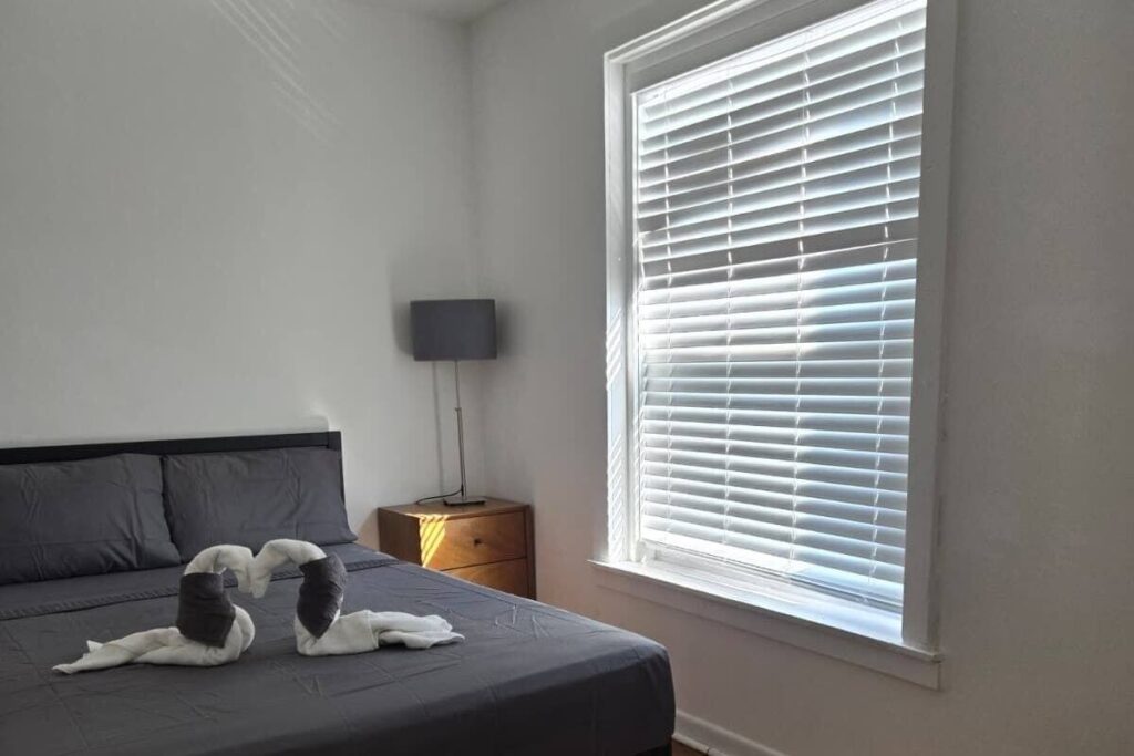 Grand House - Image 3