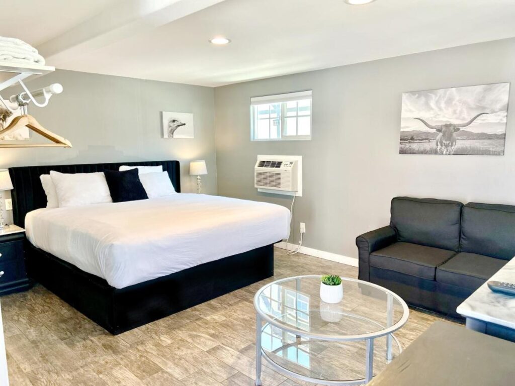 New Haven Inn - Image 4