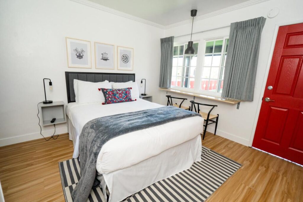Viking Inn - Image 4