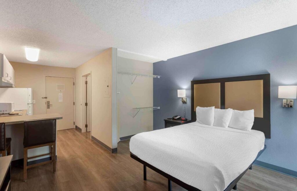 Studio 6 Extended Stay Memphis Airport TN - Image 2