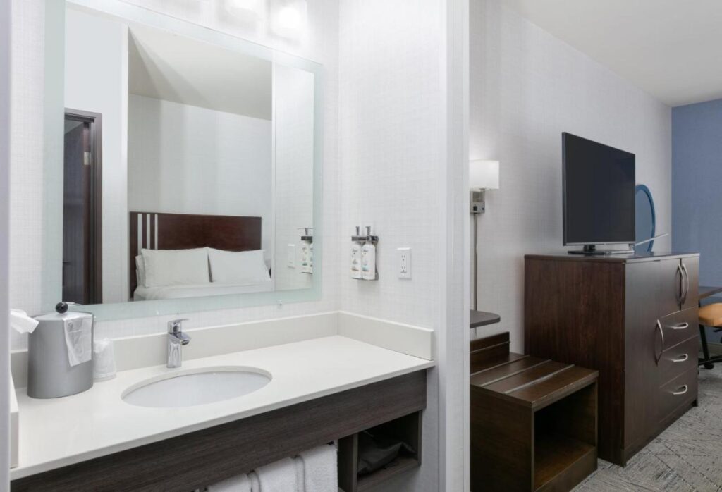 Holiday Inn Express Spokane-Valley by IHG - Image 3