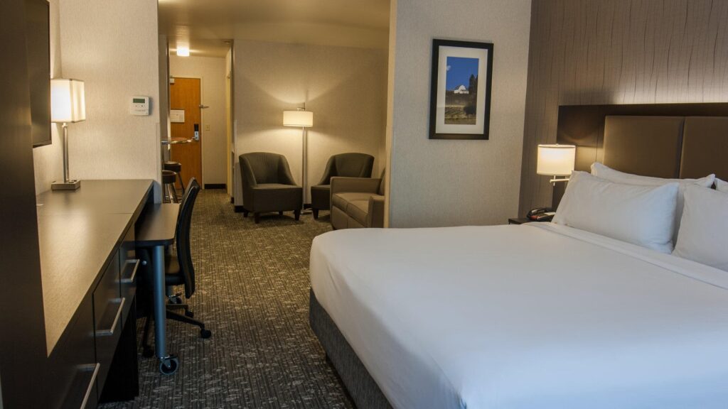 Holiday Inn Express & Suites Cheney by IHG - Image 6