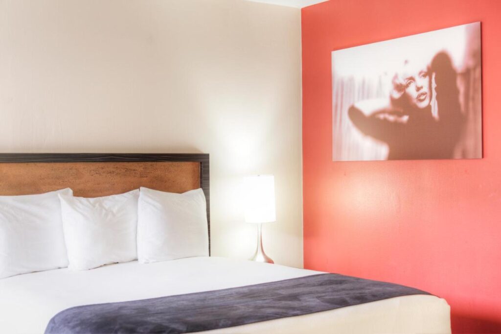 Hotel Ruby - Image 2