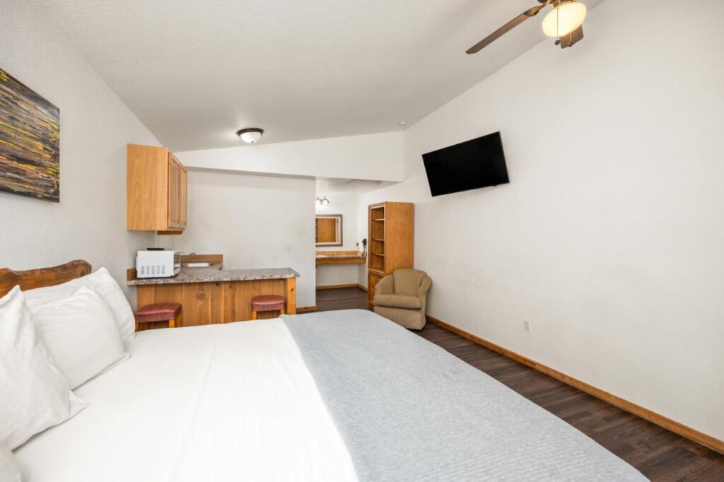 Moose Inn - Image 2