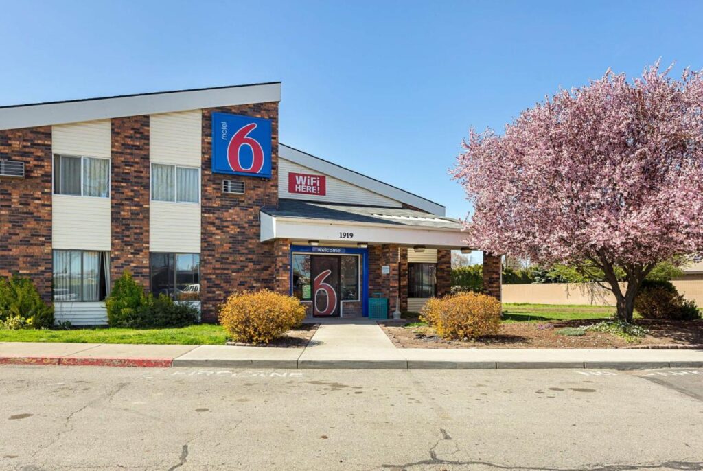 Motel 6-Spokane, WA - East - Image 1