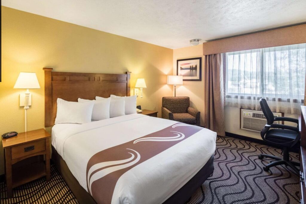 Quality Inn & Suites Coeur d'Alene - Image 2
