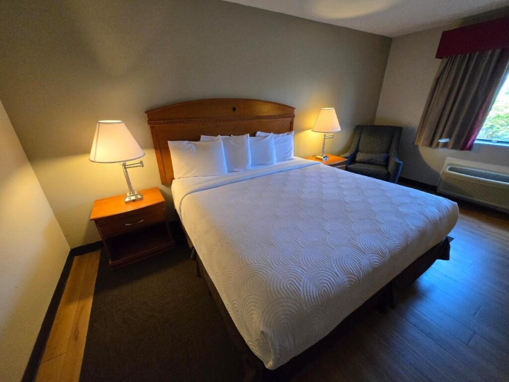 Fulton Hotel - Oswego Riverfront - Image 5