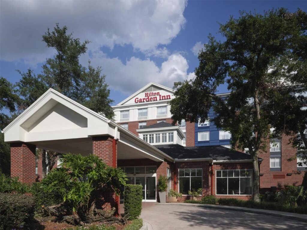 Hilton Garden Inn Tampa East Brandon - Image 1