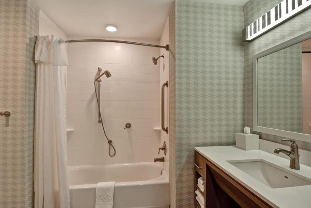 Home2 Suites By Hilton Tampa USF Near Busch Gardens - Image 5