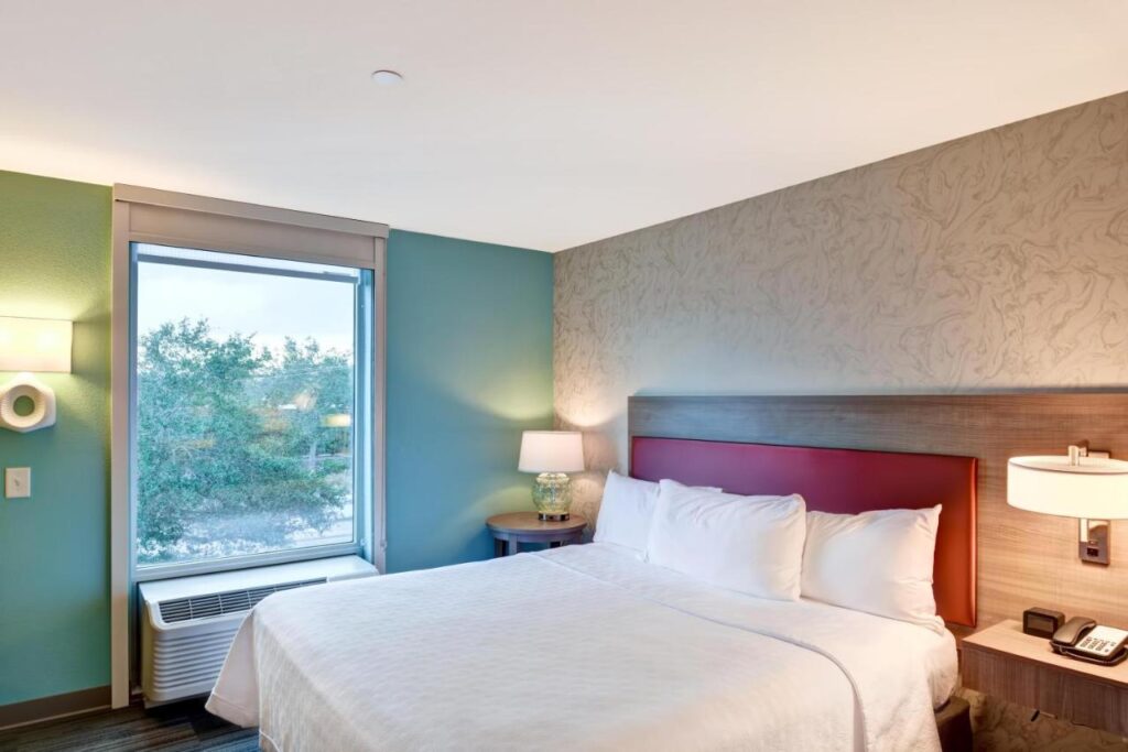 Home2 Suites By Hilton Tampa USF Near Busch Gardens - Image 6