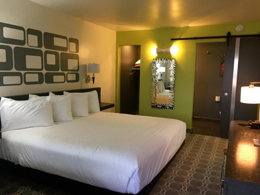 University Inn ASU/Tempe - Image 4