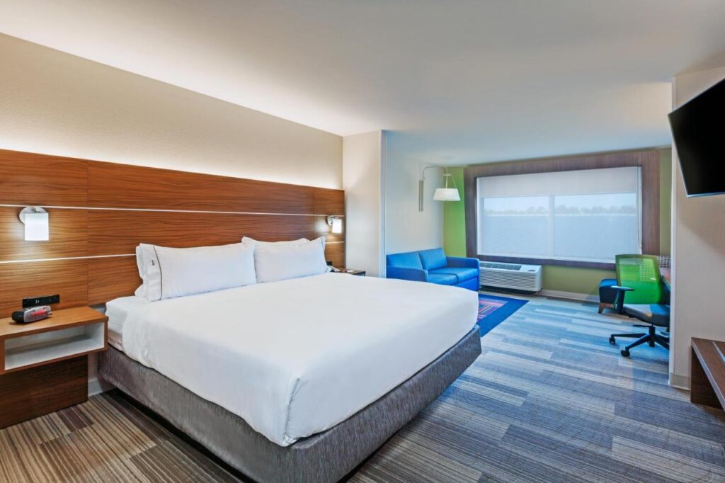 Holiday Inn Express & Suites Tulsa West - Sand Springs by IHG - Image 6
