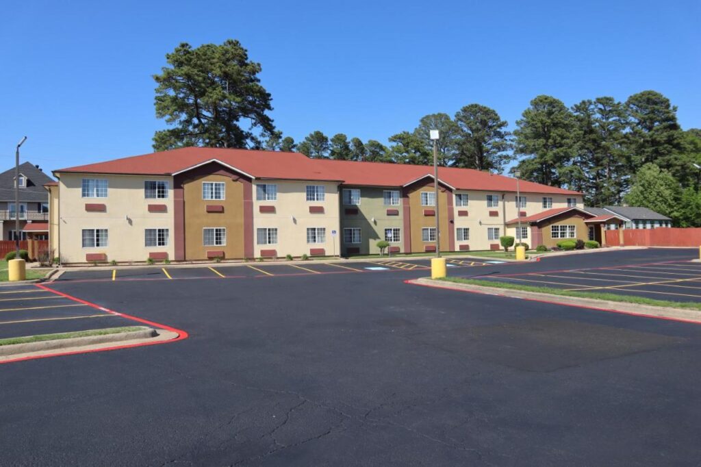 HomeTown Inn & Suites - Image 1