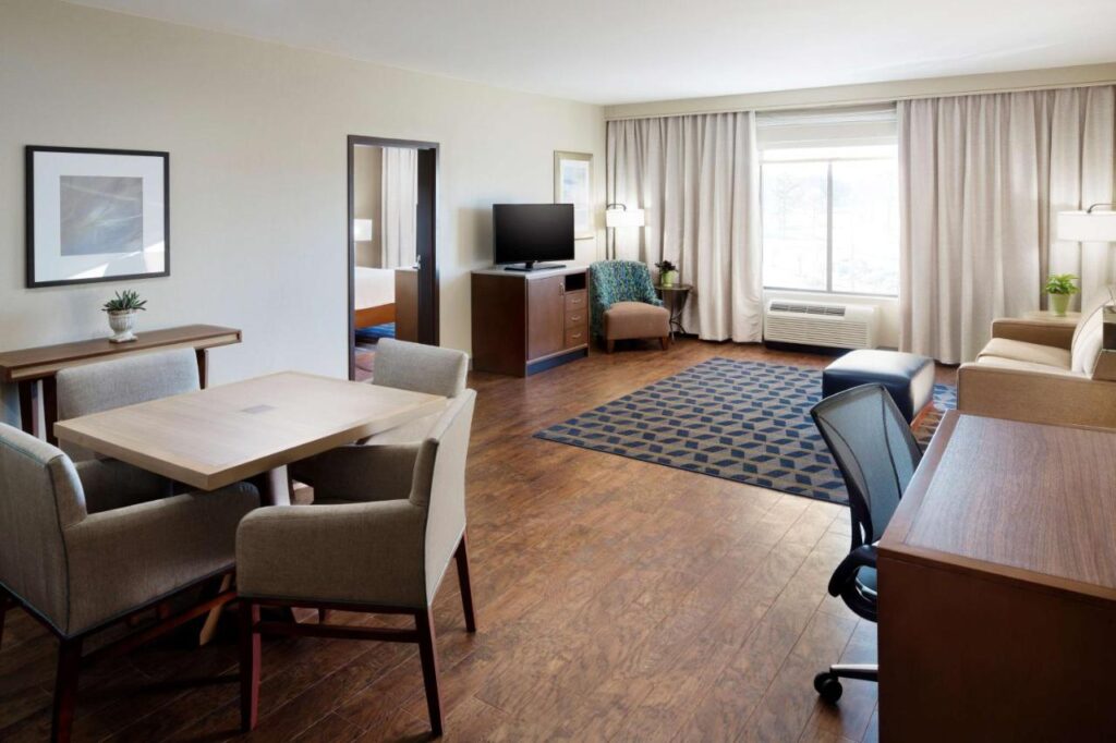 Longview Hilton Garden Inn - Image 5