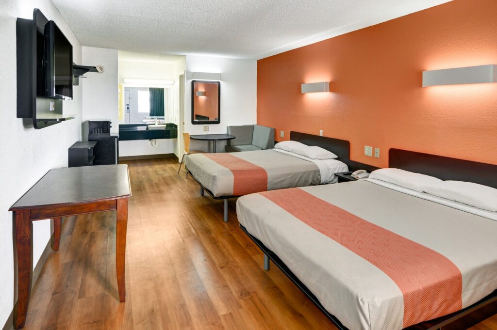 Motel 6-Lindale, TX - Image 6
