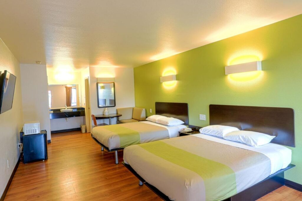Motel 6-Longview, TX - North - Image 1