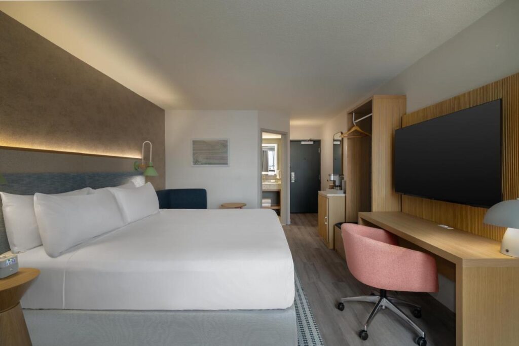 EVEN Hotel Detroit North - Troy by IHG - Image 2