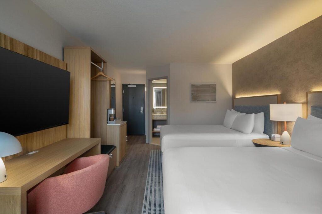 EVEN Hotel Detroit North - Troy by IHG - Image 4