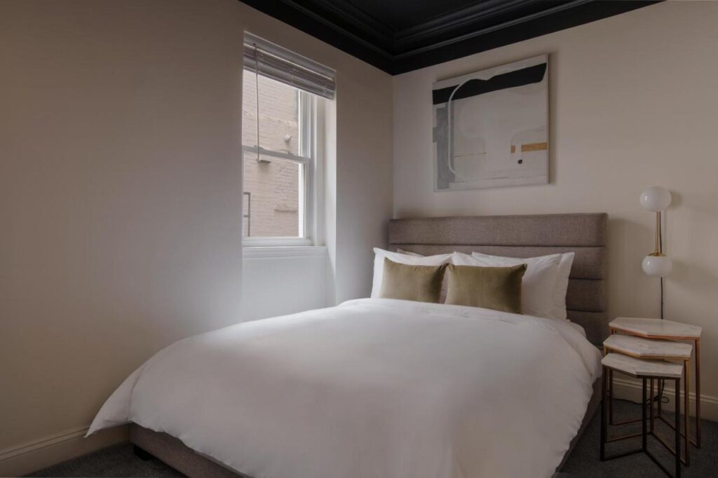 Dupont Circle Embassy Inn by FOUND - Image 3