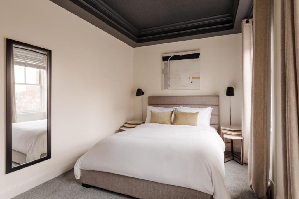 Dupont Circle Embassy Inn by FOUND - Image 4