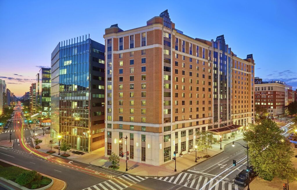 Embassy Suites by Hilton Washington DC Convention Center - Image 5