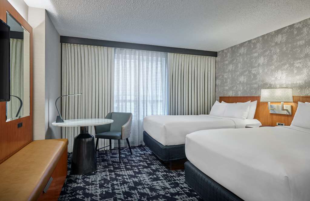 Embassy Suites by Hilton Washington DC Convention Center - Image 6