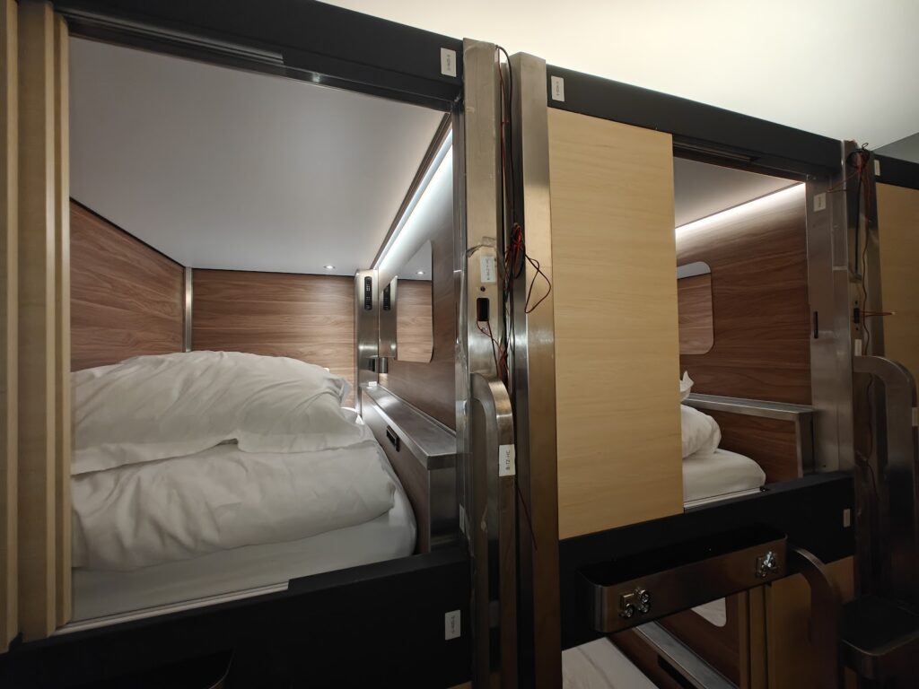 I Street Capsule Hostel - Image 5