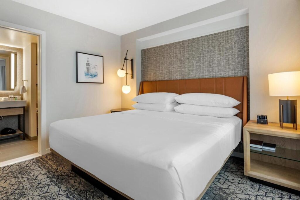 Sheraton Suites Old Town Alexandria - Image 5