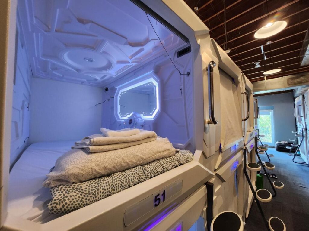 U Street Capsule Hostel - Image 3