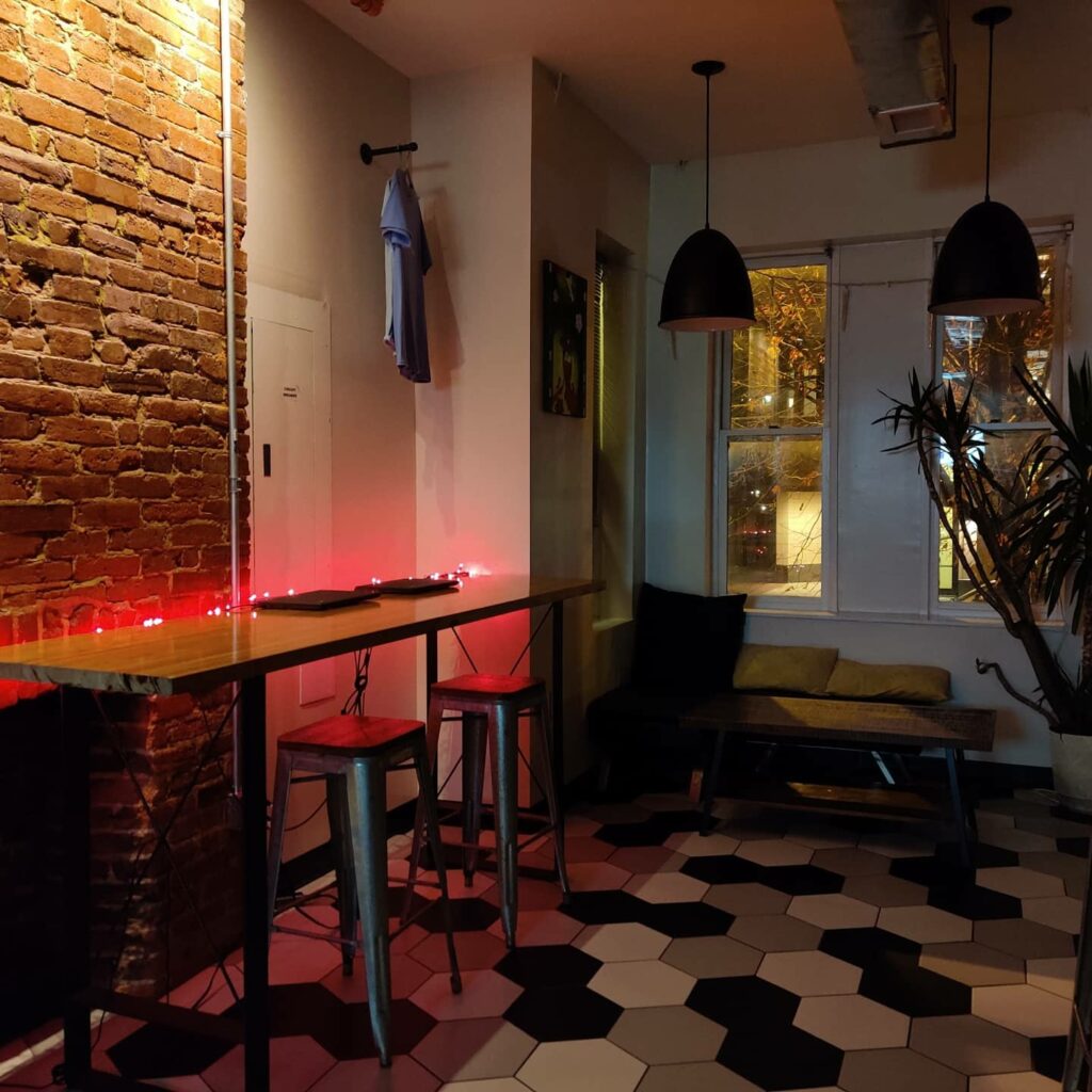 U Street Capsule Hostel - Image 6