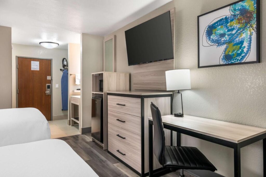 Best Western Wichita North Park City - Image 3