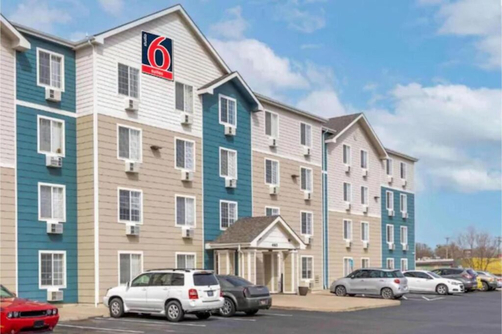 Studio 6 Extended Stay Wichita South KS - Image 1