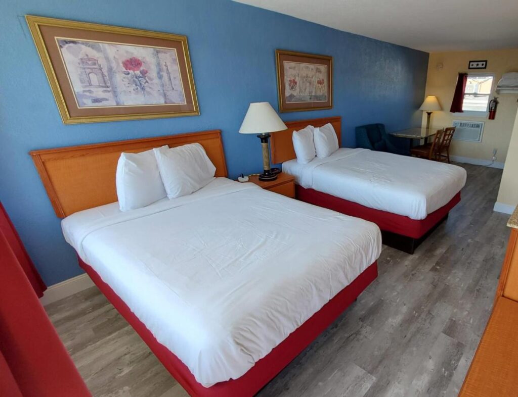 Sandbox Motel - Image 6
