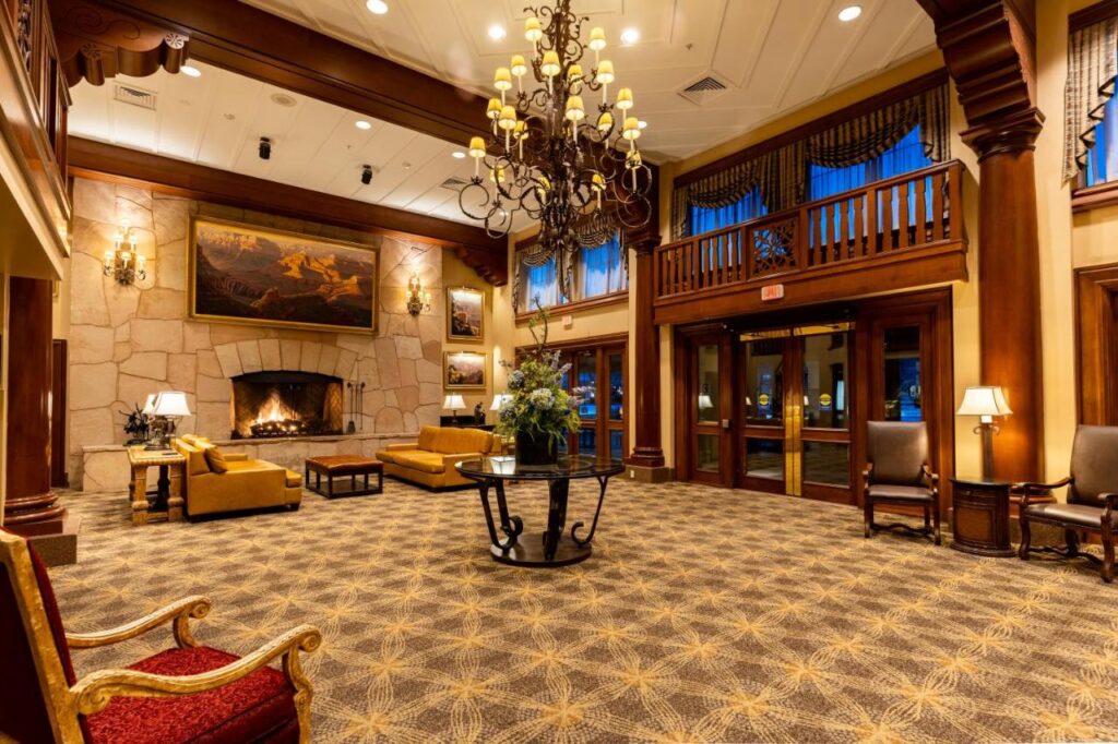 Grand Canyon Railway Hotel - Image 1