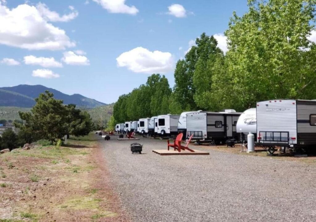 Grand Canyon RV Glamping - Image 1