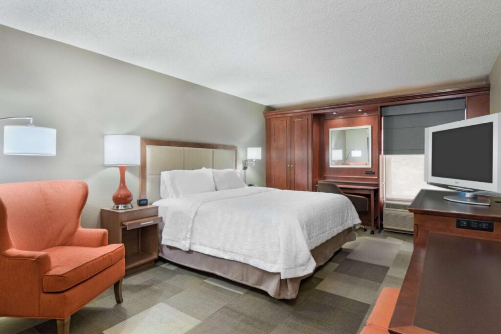 Hampton Inn Boston / Marlborough - Image 2