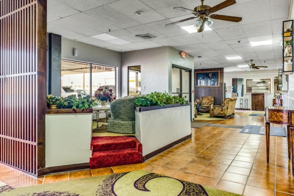 Camelot Inn - Image 1