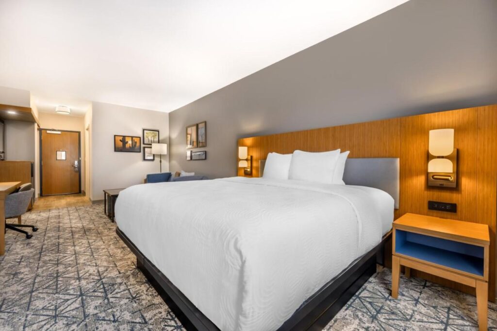 Country Inn & Suites by Radisson, Amarillo Central - Image 2