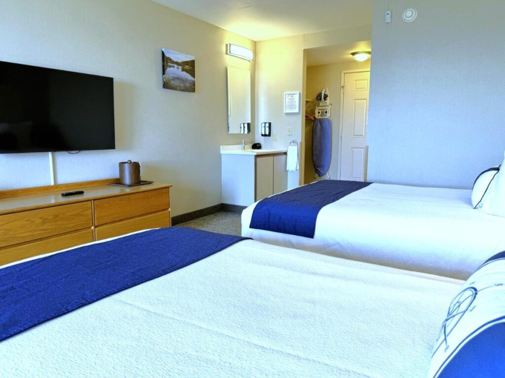 Atlantic Eyrie Lodge - Image 2
